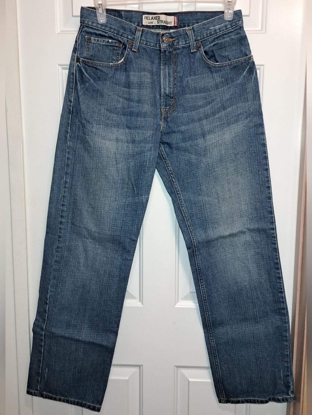 Levi's Relaxed Fit 559 Straight  Leg Jeans - Medium Blue Wash